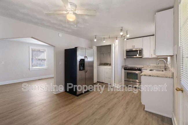 Building Photo - 1115 Wright Ave