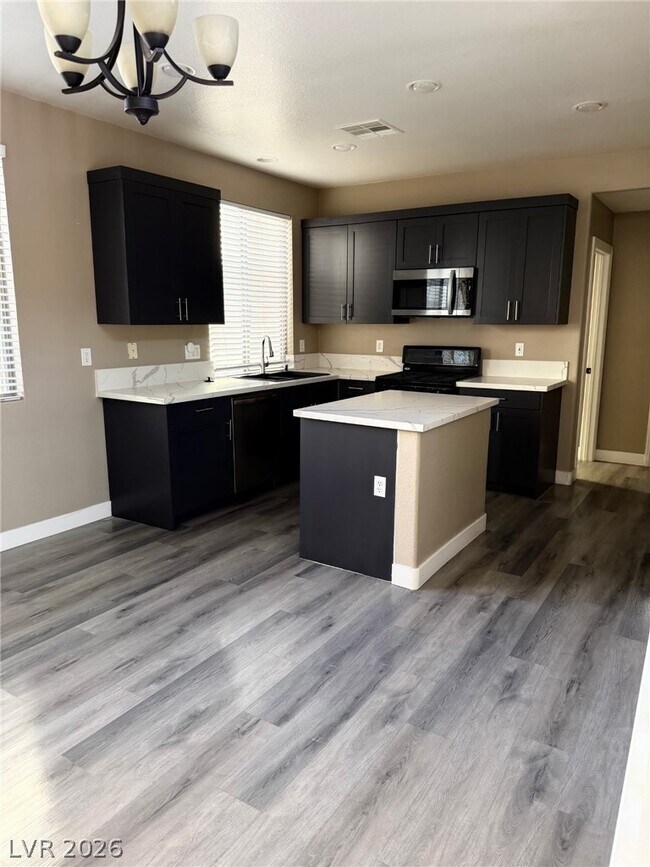 Foto del edificio - 8122 Altamont Ridge St