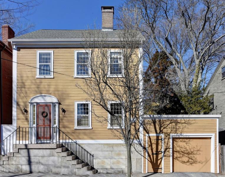Primary Photo - 20 Sheldon St