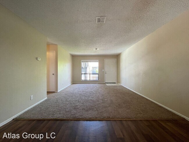 Building Photo - 2 br, 1.5 bath House - 5215 Caliente St. #24
