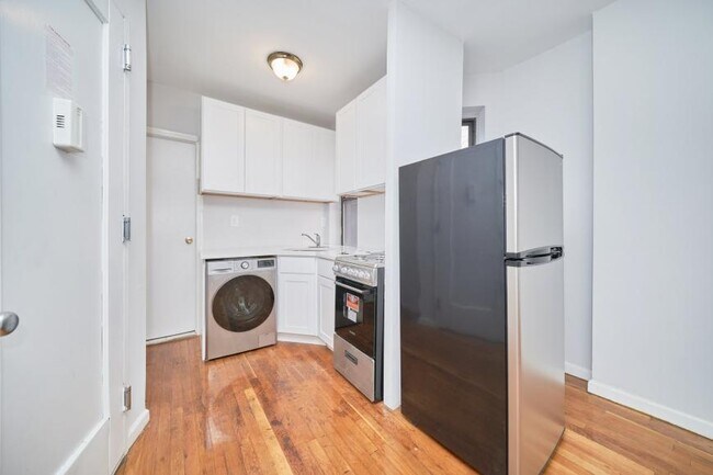 Foto del edificio - 1 bedroom in NEW YORK NY 10018