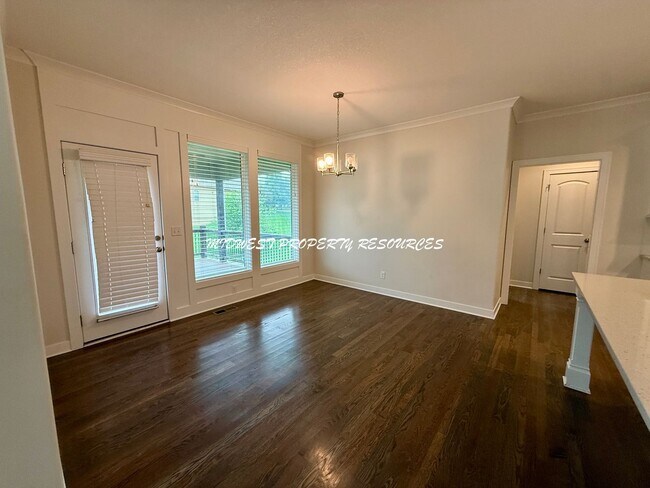 Foto del edificio - Beautiful 4-Bedroom 2-Story Home with Neighborhood Amenities