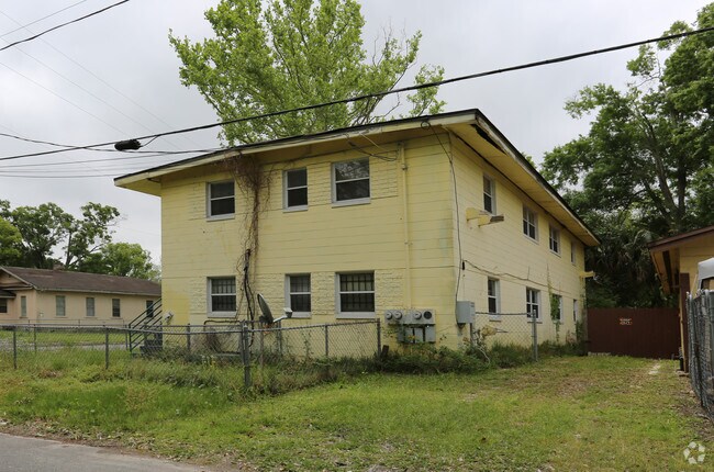 Building Photo - 1820 Whitner St