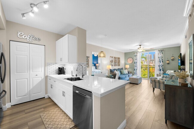 Foto del edificio - 720 S Sapodilla Ave