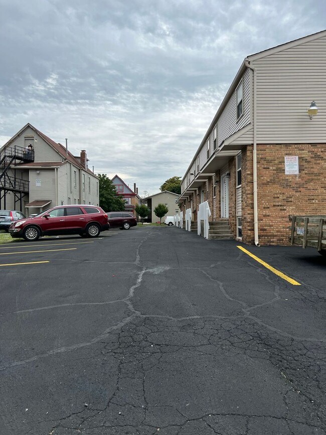 Foto del edificio - 78 W 9th Ave