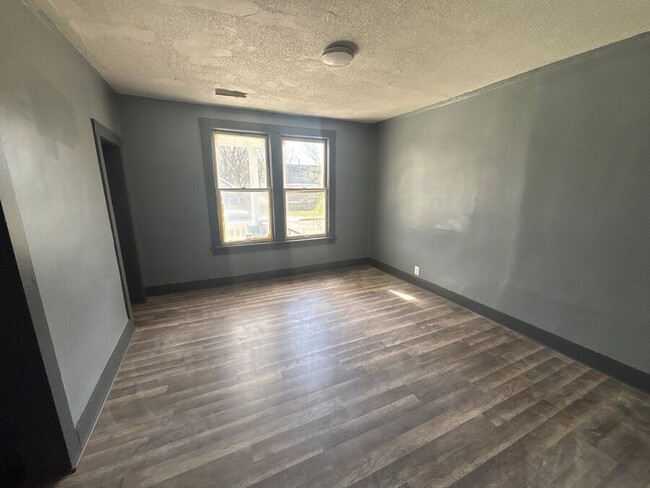 Foto del edificio - 1372 Orgill Ave