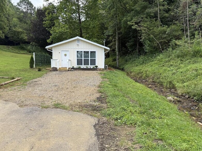 Photo - 1748C Allison Watts Road Unit