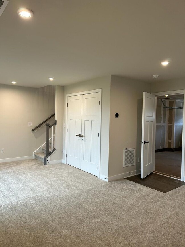 Building Photo - Three-Story Townhome