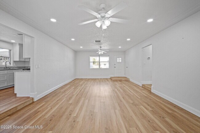 Foto del edificio - 315 Mirandy Ave