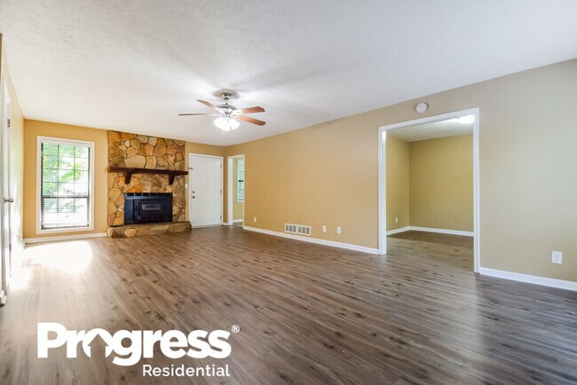 Foto del edificio - 1735 Charmeth Rd