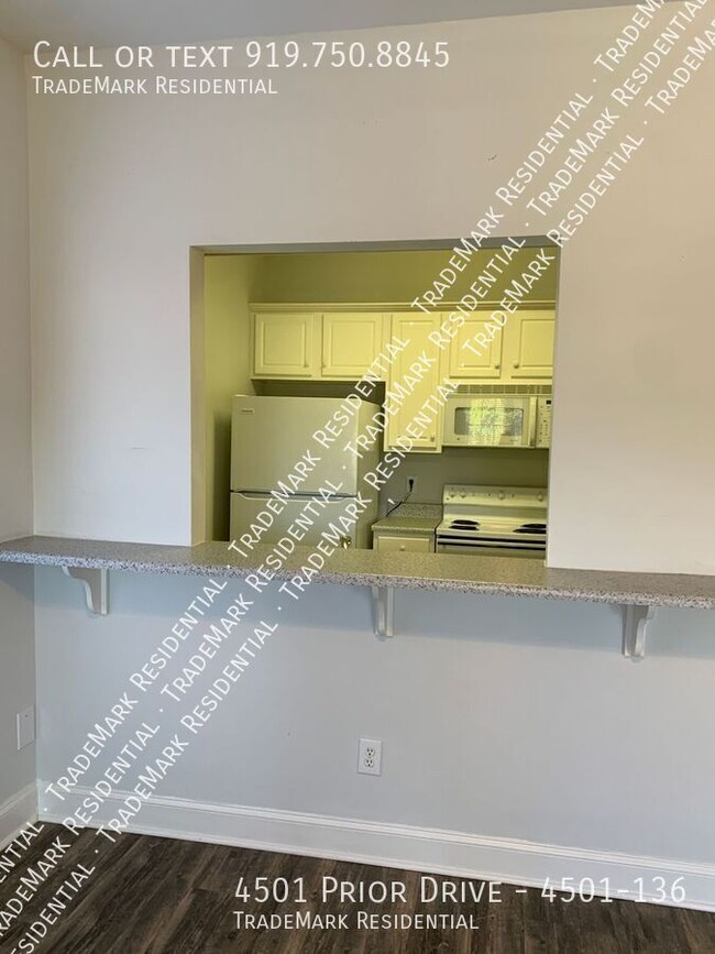 Building Photo - 4501 Prior Dr