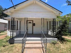 Building Photo - 1514 23rd St