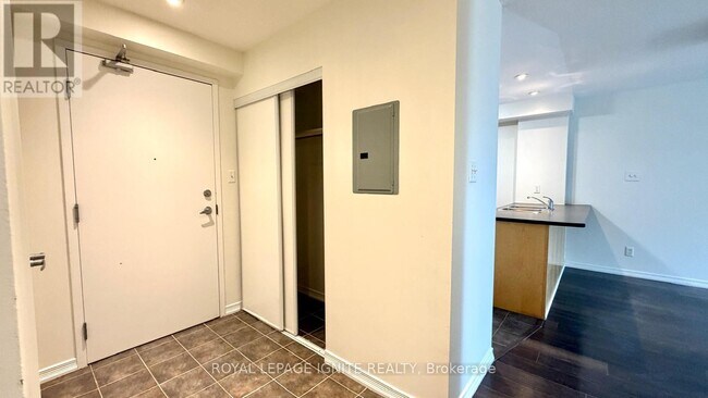 Photo du bâtiment - 128 Aspen Springs Dr