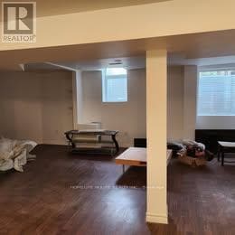 Building Photo - 942 Snowbird St