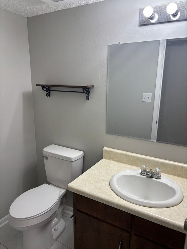 Building Photo - Available Today!