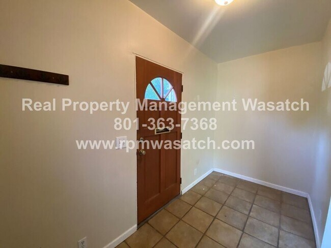 Foto del edificio - 1011 S Windsor St