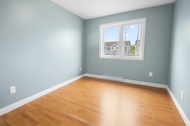 Building Photo - 60 Hopedale Crescent