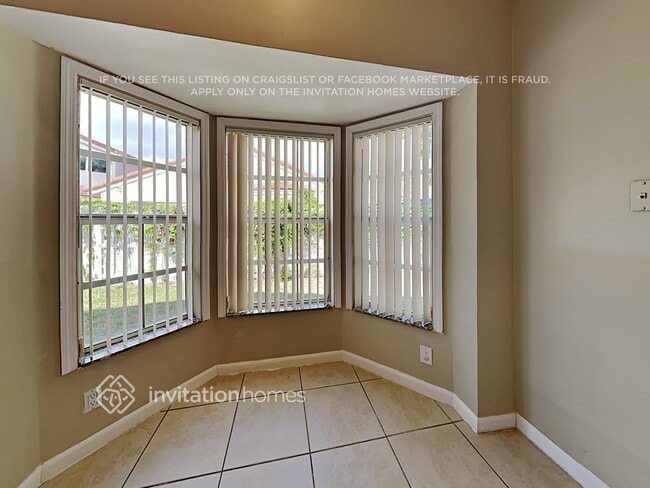 Foto del edificio - 1513 Garden Rd
