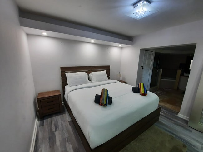 Foto del edificio - 715 Hollywood Blvd