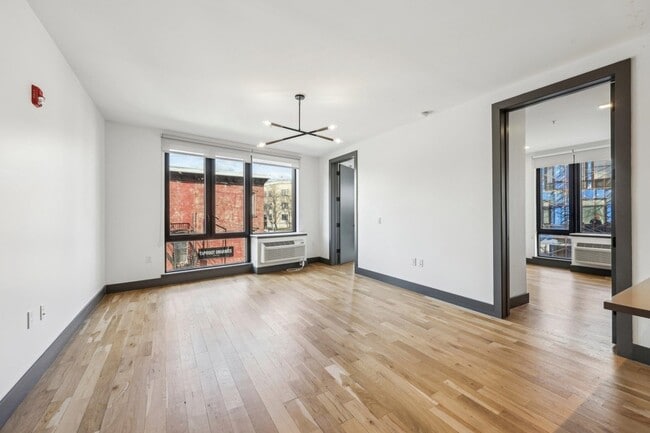 Building Photo - 424 Arlington Ave
