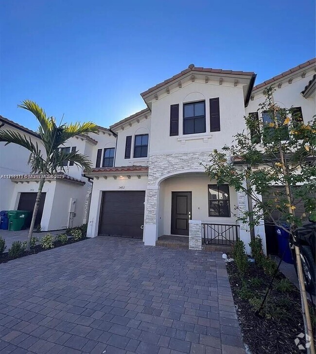 Building Photo - 24700 SW 119th Pl