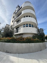 Building Photo - 4383 N Sepulveda Blvd