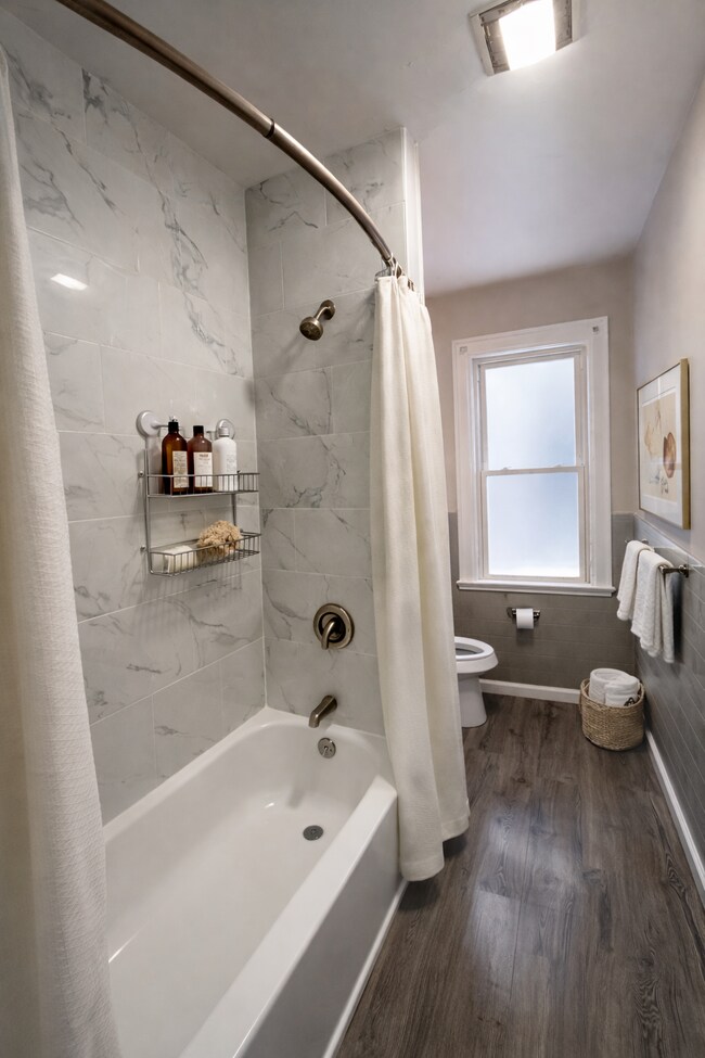 Foto del edificio - 580 Potomac Ave