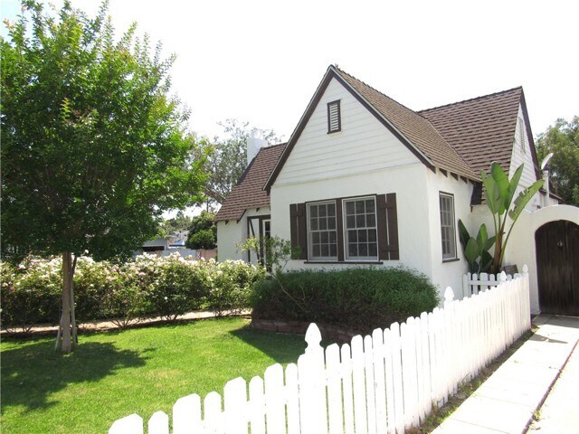Building Photo - 802 N Orange St