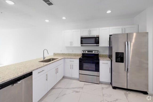 2BR, 2BA - 1,120SF - Unit102 - Kitchen - 746 SW 8th Ter