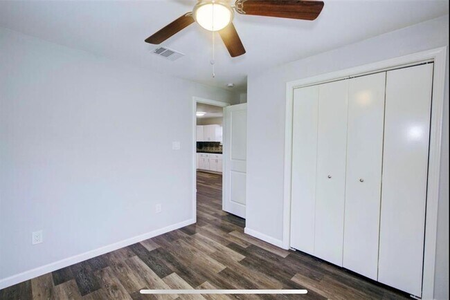 Foto del edificio - 8627 Wileyvale Rd