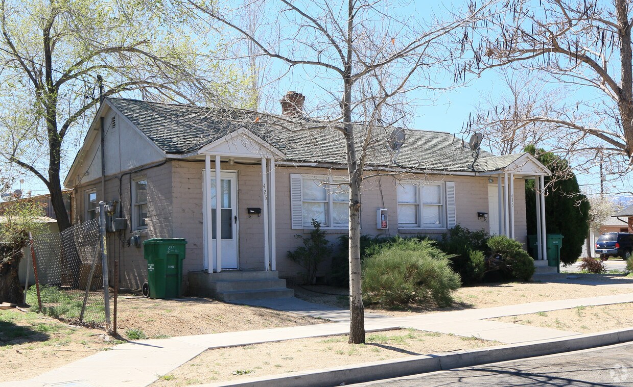 Primary Photo - 425 C St