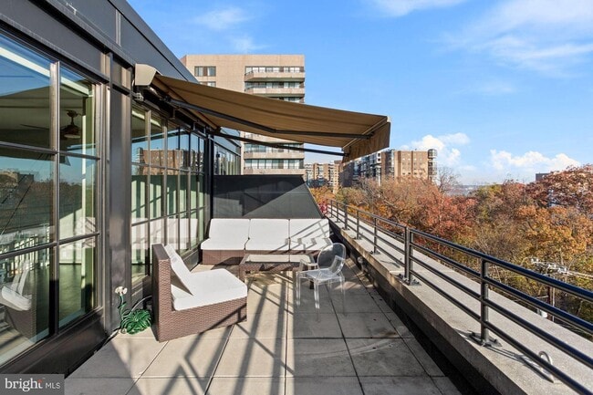 Building Photo - 1600 Clarendon Blvd