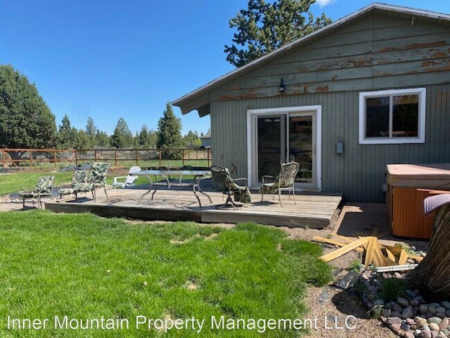 Foto del edificio - 3 br, 2 bath House - 60101 Sweetgrass Ln
