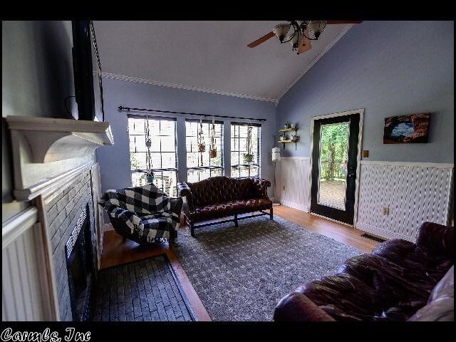 Foto del edificio - 10400 Panther Mountain Rd