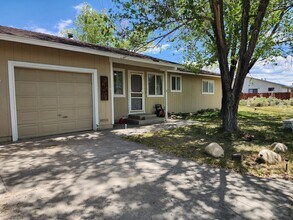 Building Photo - 1319 Langley Dr