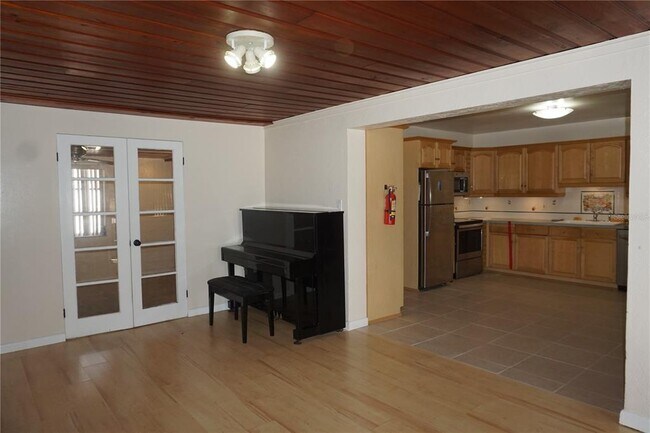 Foto del edificio - 4845-4825 25th Ave N