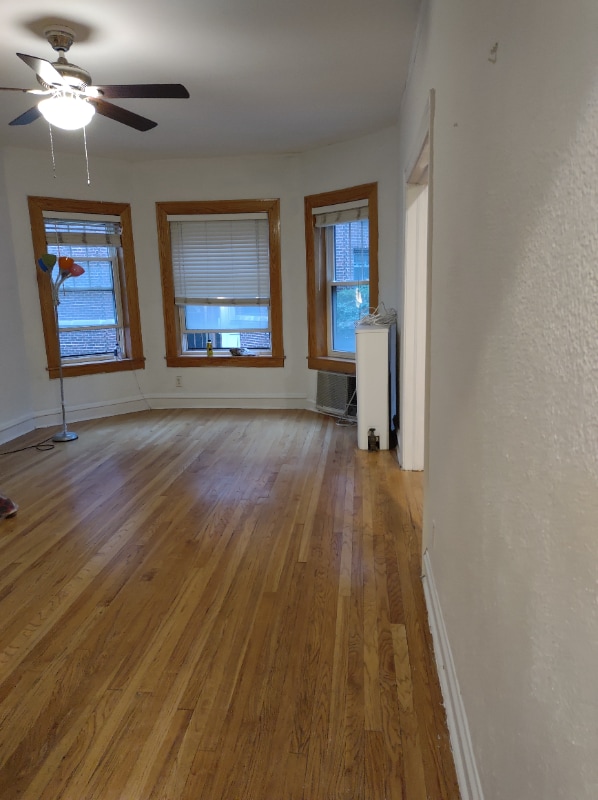 Foto del edificio - 539 W Addison St