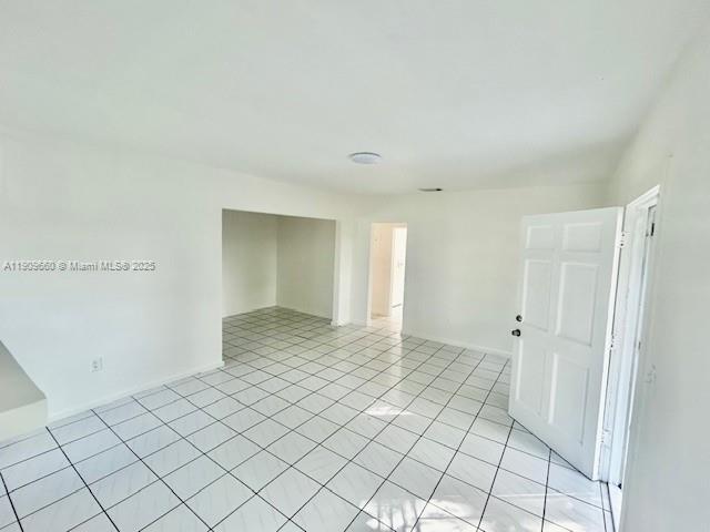 Foto del edificio - 569 NW 42nd St