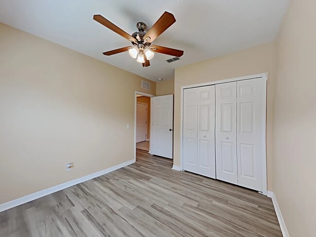 Building Photo - 6902 Gideon Cir