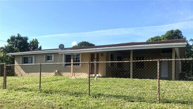 Building Photo - 651 SW 26th Ave