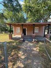 Building Photo - 125 E Tinsley St