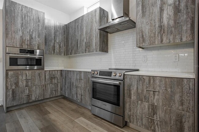 Foto del edificio - 2700 N Myrtle Ave