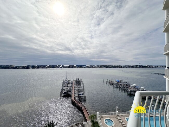 Building Photo - Stunning Waterfront 3 Bedroom Condo at Presidio Yacht Club!