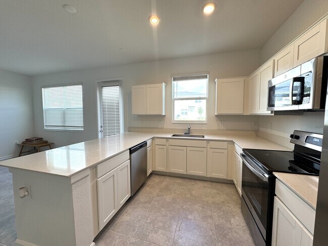 Building Photo - 336 Nine Iron Dr