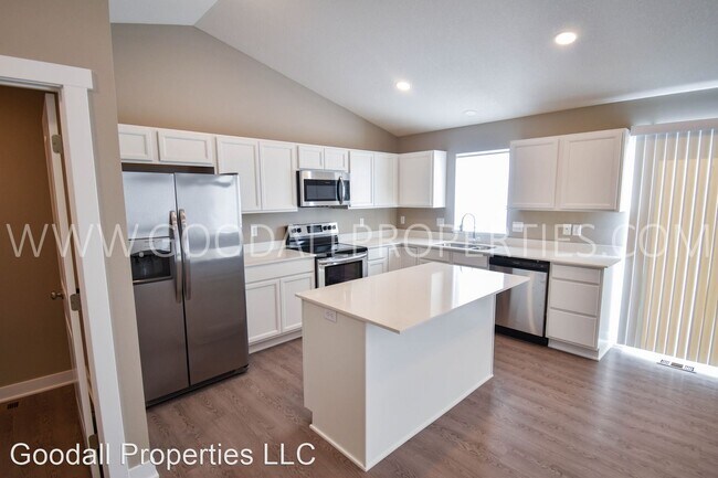 Building Photo - 4 br, 2.5 bath House - 1932 Southbridge Dr