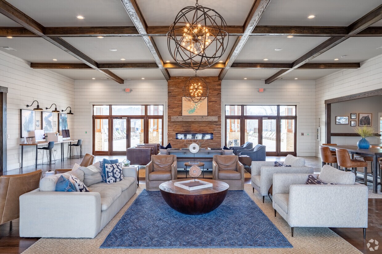 53 West Apartments in Oakwood, GA