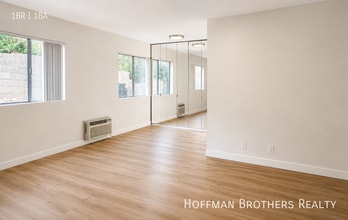 Building Photo - 1226 Larrabee St
