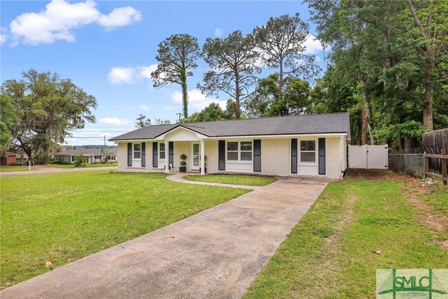 Building Photo - 607 Dyches Dr