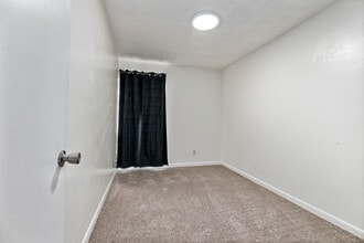 Building Photo - 1378 Bradley Drive