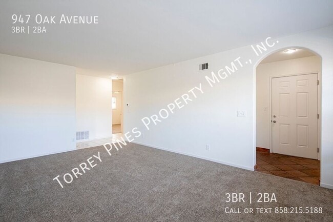 Building Photo - 947 Oak Ave